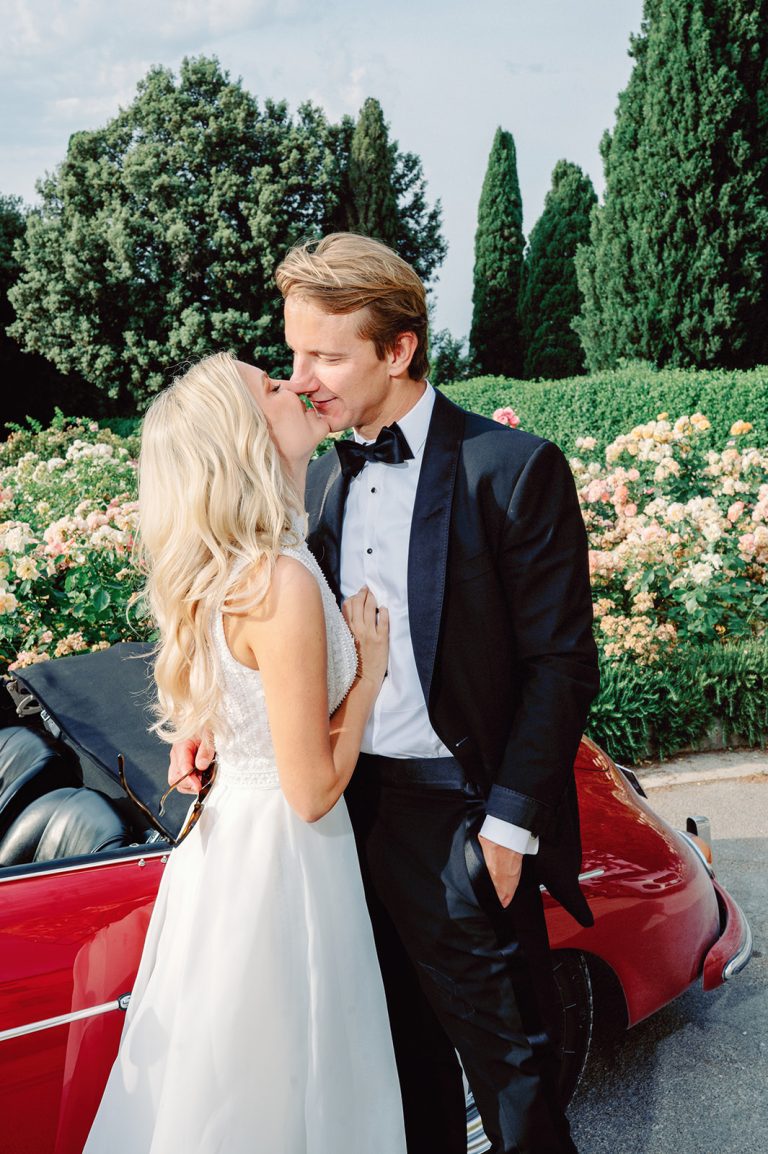 elopement in tuscany italy