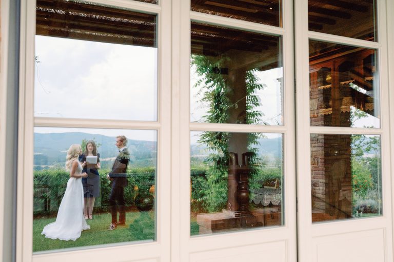 elopement in tuscany italy