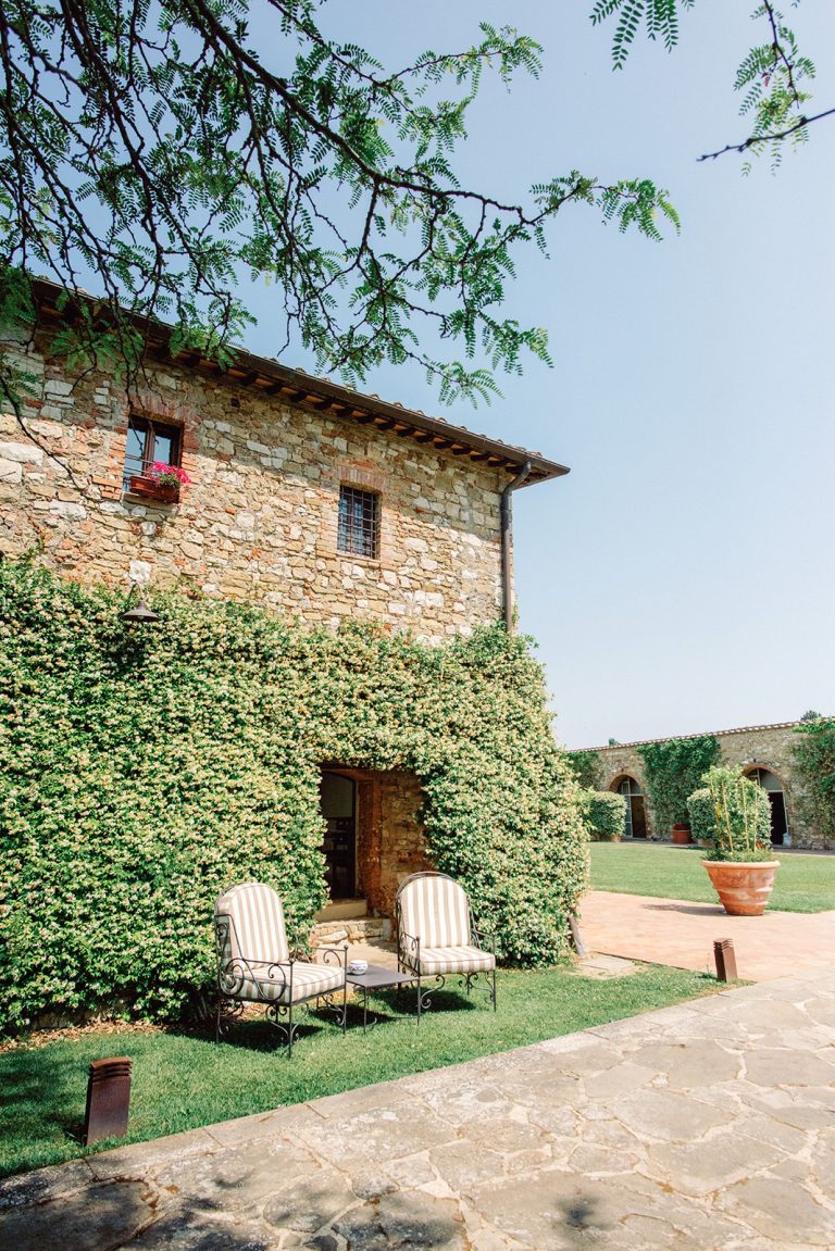 elopement in tuscany italy
