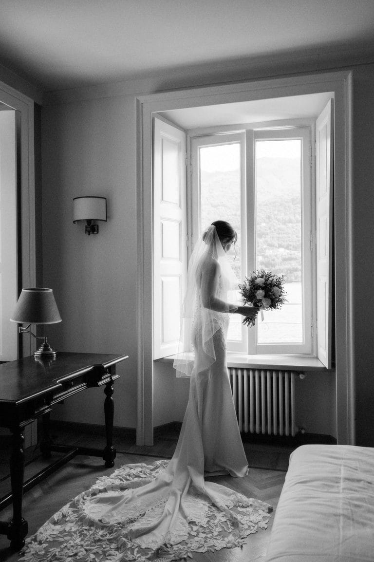 lake como wedding photographer